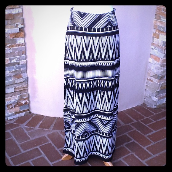Chico's Dresses & Skirts - NWT Chico’s Black and White maxi skirt, size O